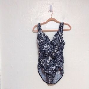 Lands' End Black and White Plus Size One Piece Swimsuit Size 14